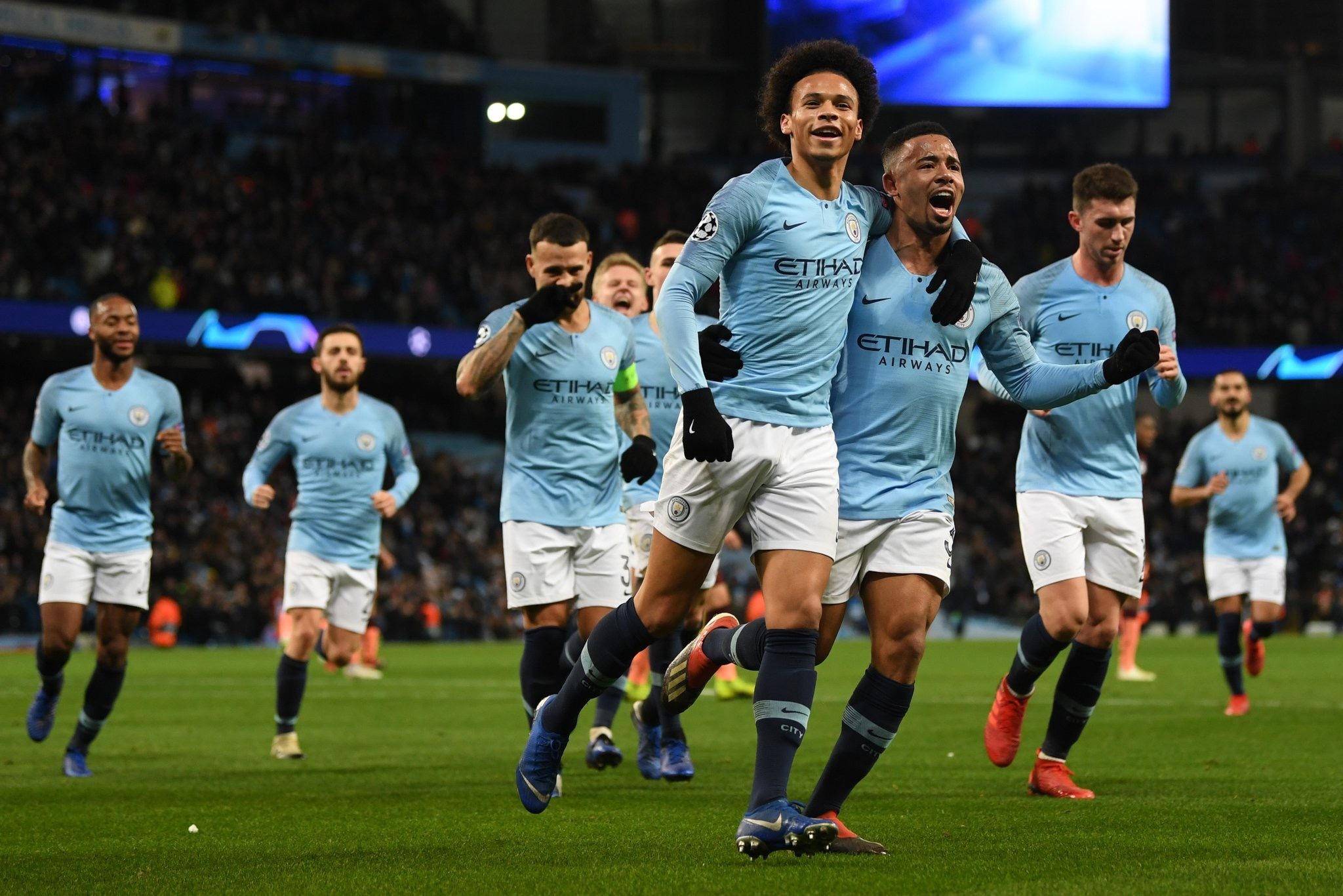 在批评美国 在批评美国